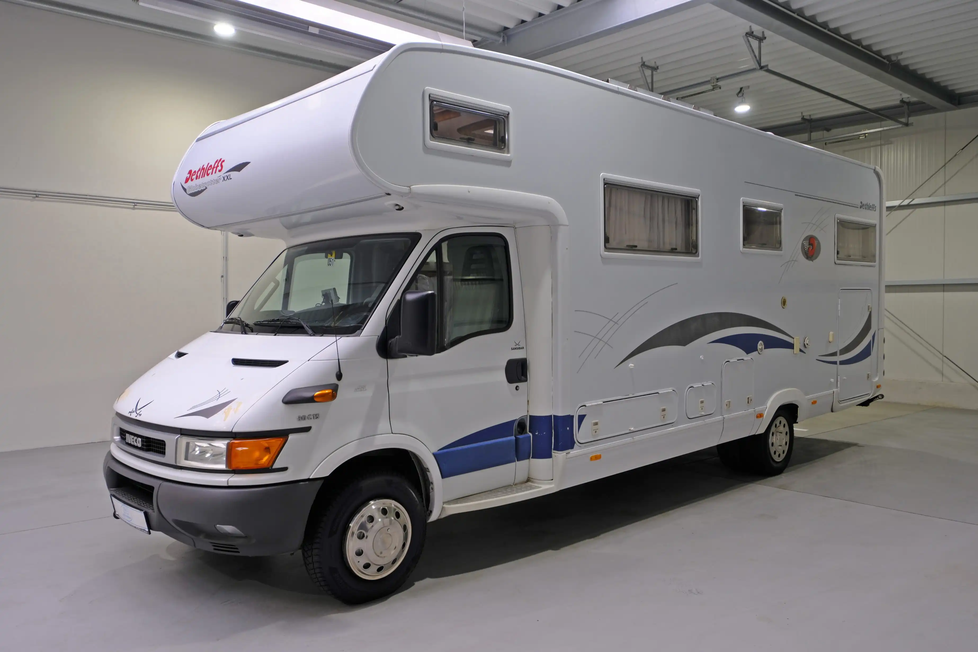 DETHLEFFS Globetrotter XXL A 8000 - Ansicht 2